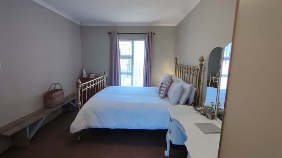 3 Bedroom Property for Sale in Stilbaai Wes Western Cape